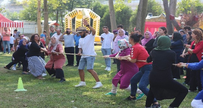 Küçükoğlu Holding çalışanları geleneksel piknikte stres attı