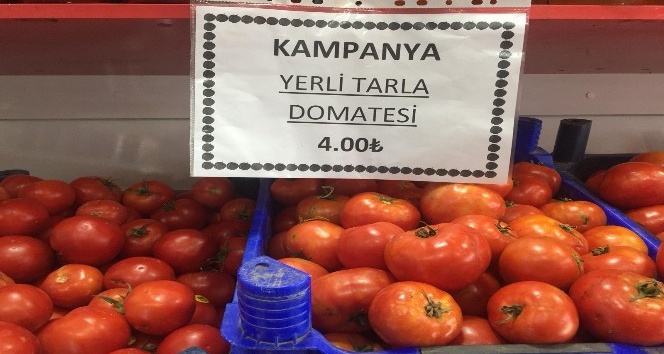 Tokatlı esnaf, domateste indirim kampanyası başlattı