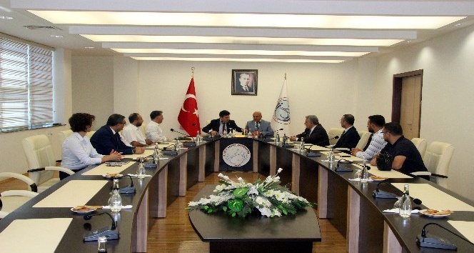 Suriyeliler üniversitede Türkçe öğrenecek