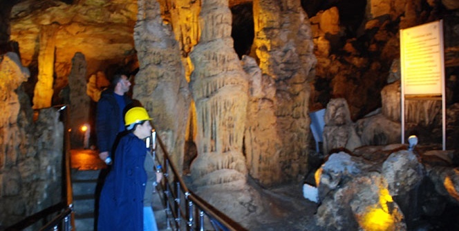 Duyan bu mağaraya akın ediyor! 3 gün kalan şifa buluyor