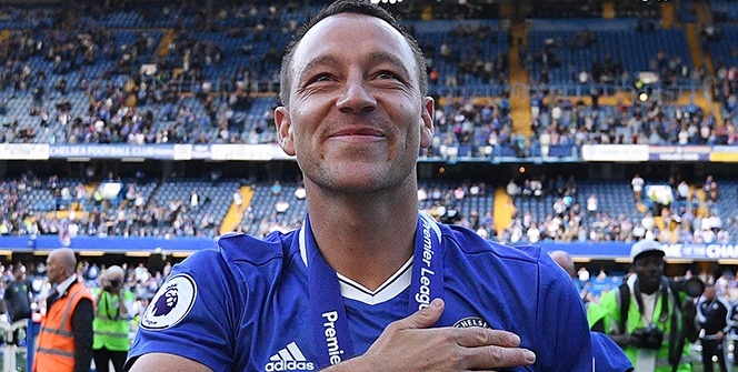 Yıldız oyuncu futbolu bıraktı