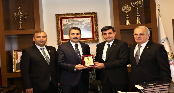 Başkan Eroğlu. “Şehitlerimiz ve Gazilerimiz sayesinde huzurlu yaşıyoruz”