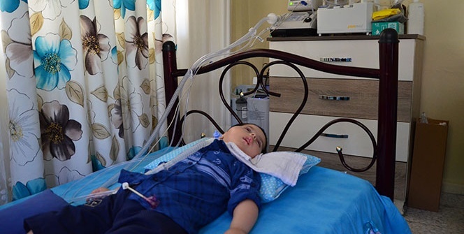 Minik Muharrem makineye bağlı halde yaşam savaşı veriyor!