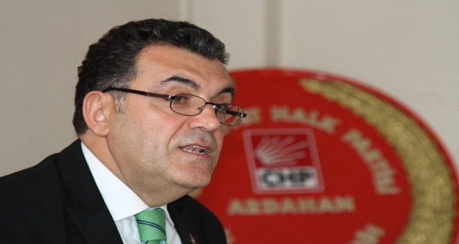 Ünlü türkücü CHP’den Ardahan Belediye Başkan adaylığını açıkladı