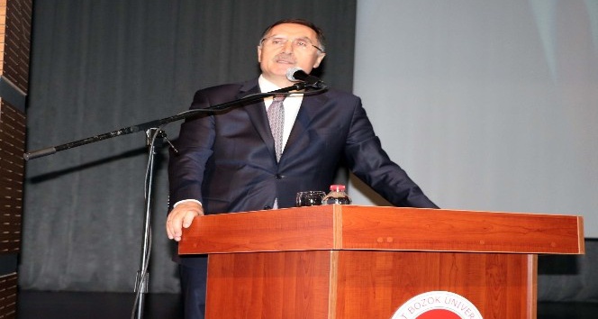 Kamu Başdenetçisi Malkoç, ’Adalet, Ombudsmanlık ve Üniversiteler’ konulu konferans verdi