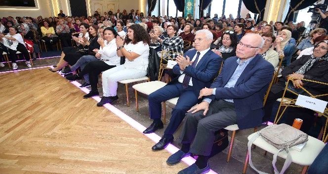 Müjde Ar annesi Aysel Gürel’i anlattı