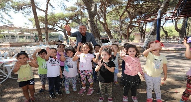 Başkan Sözen, çocuklarla piknik yaptı