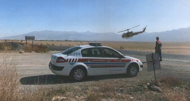Jandarma helikopter ile trafik denetimi yaptı