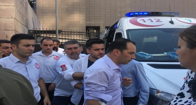 İzmir Adliyesi’nde gaz sızıntısı: 5 kişi hastanelere kaldırıldı