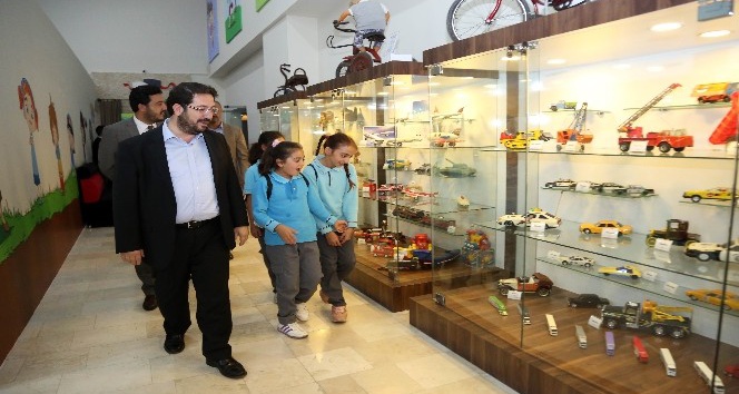 Başkan Yazgı, çocuk aktivite merkezinde inceleme yaptı