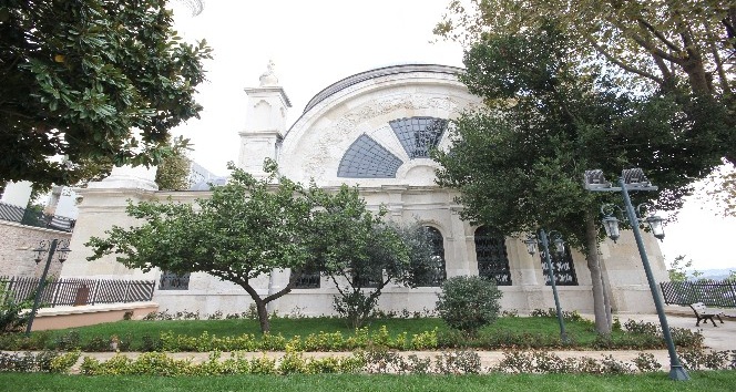 Tarihi Cihangir Camii’nin restorasyon çalışmaları bitti
