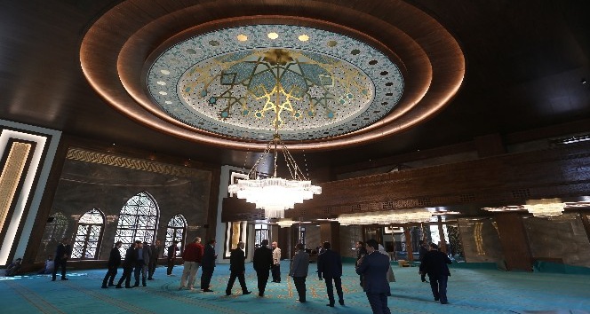 Başkan Çelik, Orgeneral Hulusi Akar Camii’nin akustiğini test etti