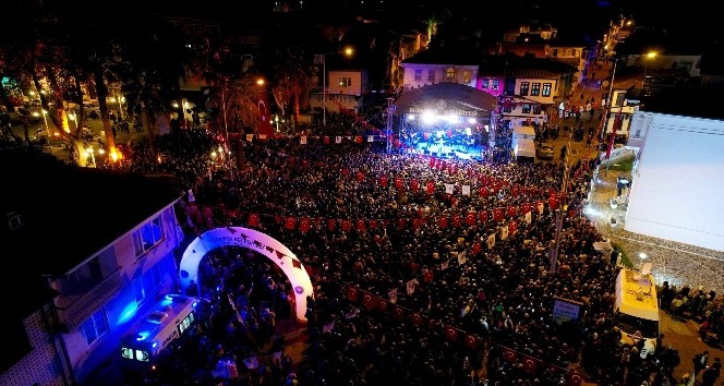Bursa’da Edip Akbayram coşkusu