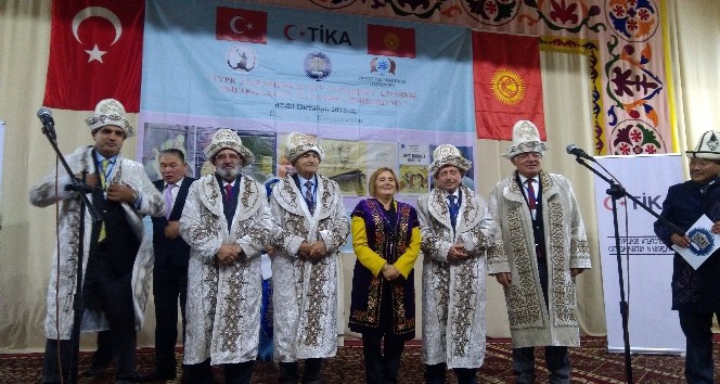 Kırgızistan’da ‘Türk Halklarının İlk Türkçe Yazılı Eserleri Sempozyumu’ düzenlendi