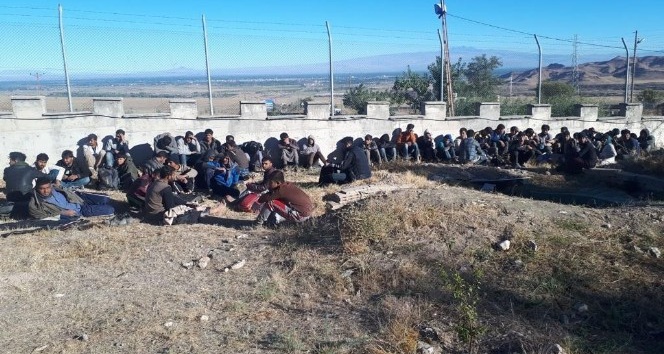 Iğdır’da göçmen kaçakçılığı: 3 tutuklama