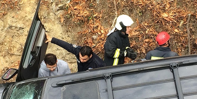 Arabanın kapısını açıp bakanın kanı dondu! Korkunç kaza