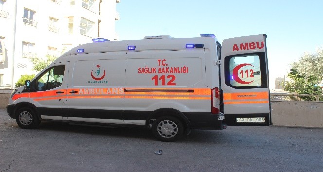 Siverek’te rehabilitasyon merkezinin servisi kaza yaptı: 1’i ağır 4 yaralı