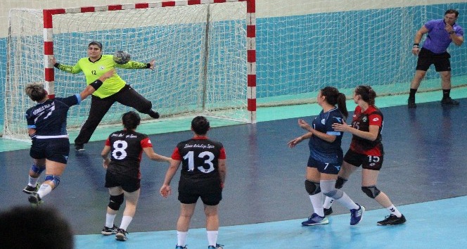 Görele Belediyesi Bayanlar Hentbol takımı Sivas Belediyespor’u 32-30 mağlup etti
