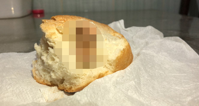 Ekmekten yara bandı çıktığı iddiası