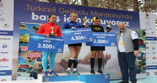 Türkiye’nin barış temalı ilk ve tek maratonu binlerce kişinin katılımıyla gerçekleştirildi