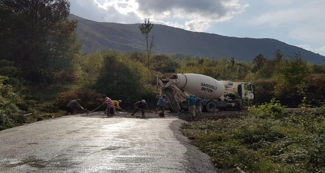 Pınarbaşı’nda sıcak asfalt çalışmaları başladı