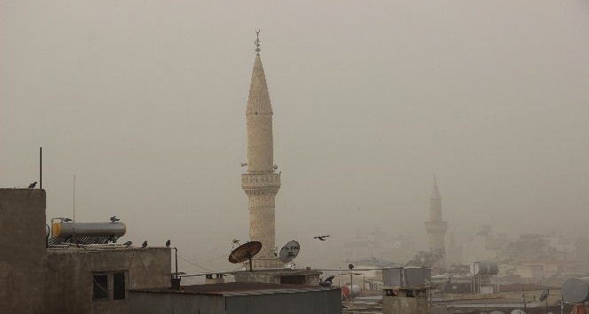 Suriye üzerinden gelen toz fırtınası Kilis’te etkili oldu