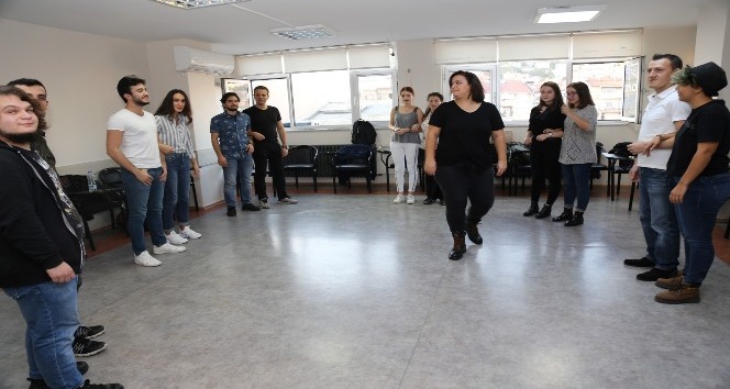 KO-MEK drama kursuna ilgi büyük