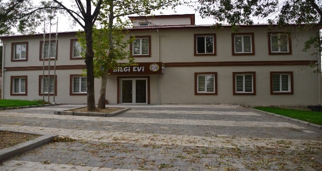 Yunus Emre Bilgi evi açılış için gün sayıyor