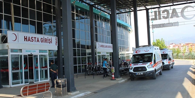 İzmir’de 21 öğrenci gıda zehirlenmesi şüphesiyle hastanelik oldu