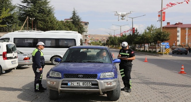 Ahlat’ta drone ile trafik uygulaması