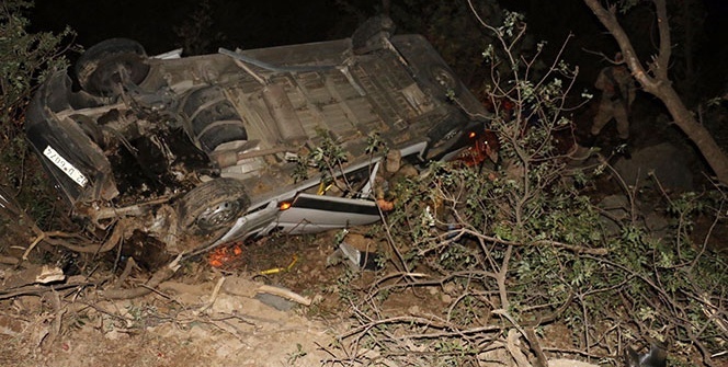 Nemrut Dağı’ndan dönen turist kafilesi kaza yaptı: 16 yaralı