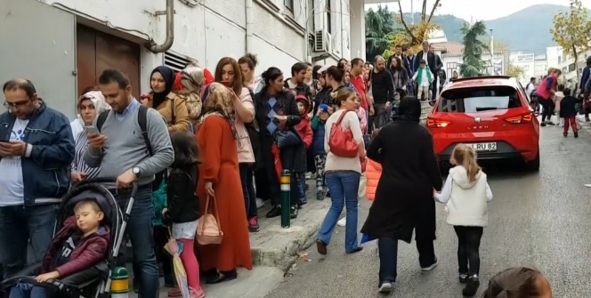 Bu kuyruğun başı var sonu yok