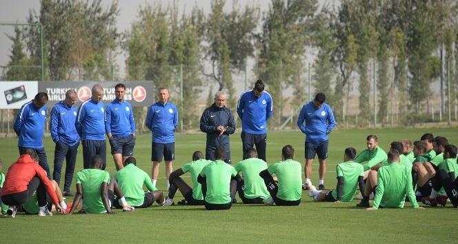 Atiker Konyaspor’da Çaykur Rizespor maçı hazırlıkları sürüyor