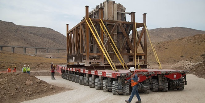 Tarih taşınıyor! Görüntüler Batman'dan