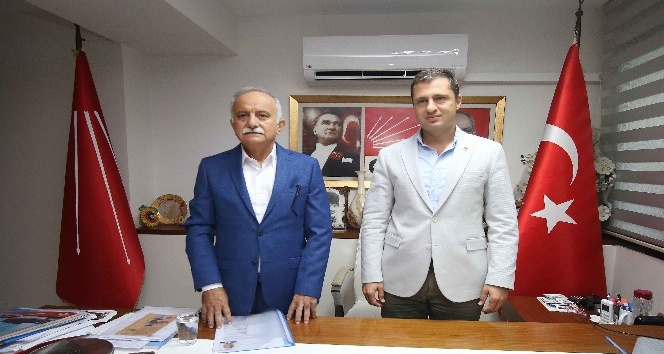 Başkan Karabağ, büyükşehir belediyesi aday adaylığı için başvurdu