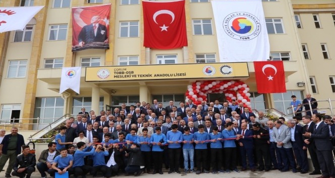 Çorum TOBB Mesleki ve Teknik Anadolu Lisesi’nin açılışını Hisarcıklıoğlu ve Arslan yaptı