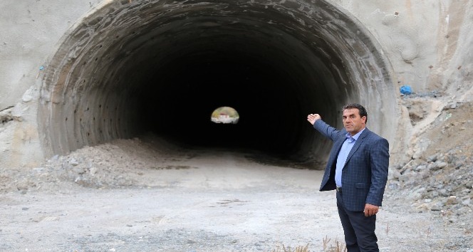 Gümüşhane’deki ’Aynalı Viraj Tüneli’ inşaatı tepki çekiyor