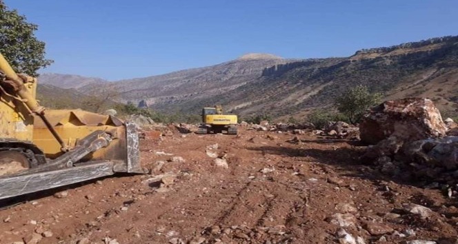 Derecik Sınır Kapısı için hummalı çalışma