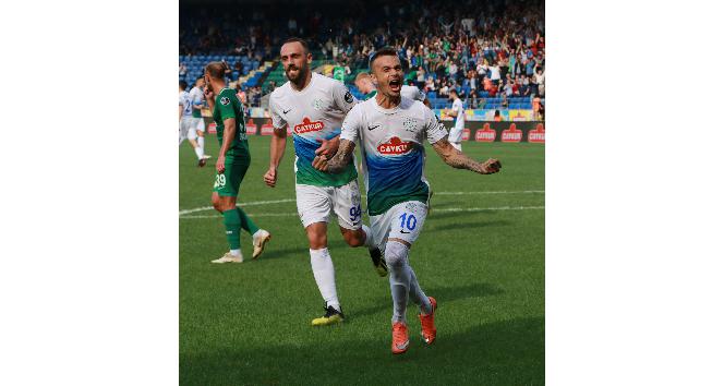Spor Toto Süper Lig: Çaykur Rizespor: 1 - Atiler Konyaspor: 0 (İlk yarı)