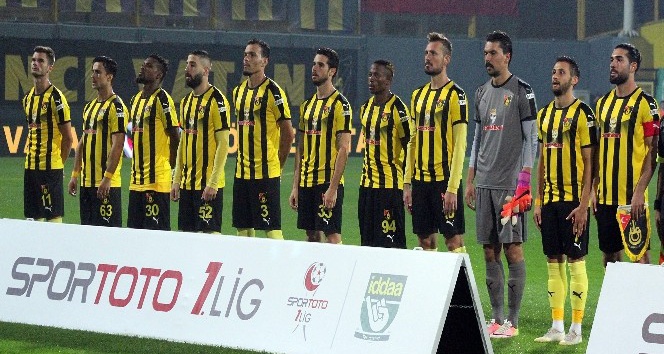 Spor Toto 1. Lig: İstanbulspor: 3 - Giresunspor: 1