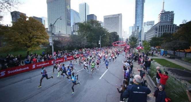 43 yıl sonra Toronto Maraton’unda rekor kırıldı