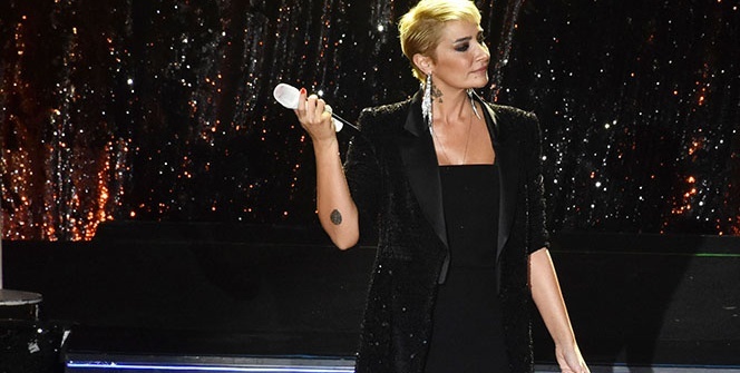 Sıla'dan isimsiz mesaj!