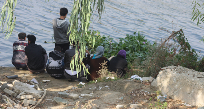 Asi Nehri&#039;ne düşen çocuğu arama çalışmalarına ara verildi