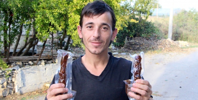 Marketten sucuk almak istedi hayatının şokunu yaşadı