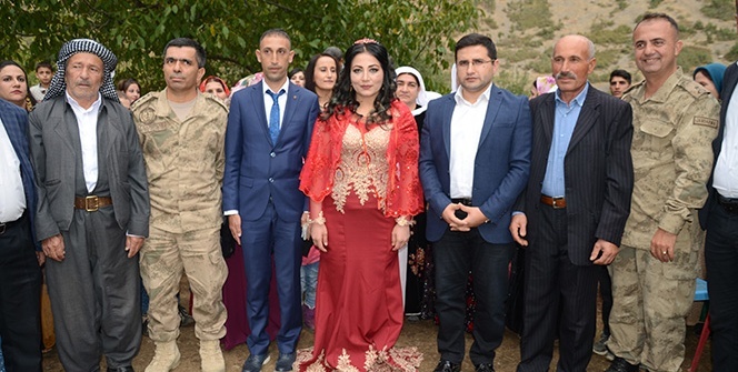 Asker kendisine ayran getiren aşiret kızına aşık olunca...