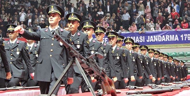 Teröristlerin korkulu rüyası astsubaylar mezun oldu