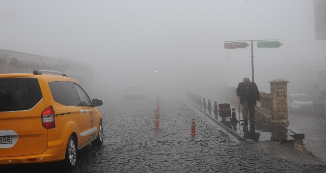 Mardin’de sağanak ve sis etkili oldu