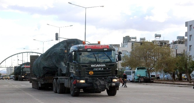 Kilis’ten Suriye sınırına fırtına obüs sevkıyatı sürüyor