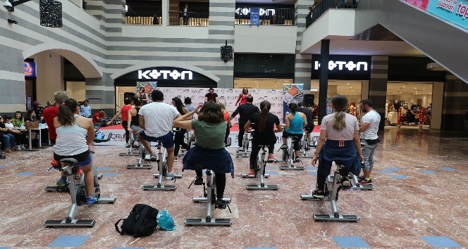 Forum AVM’de spor gösterisi