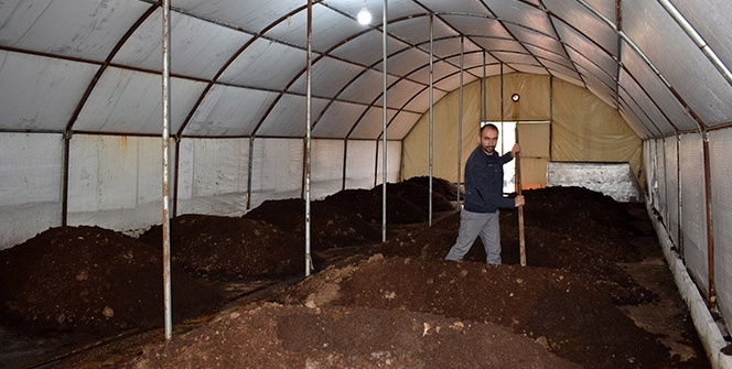 Amatör olarak başladığı işte şimdi siparişlere yetişemiyor